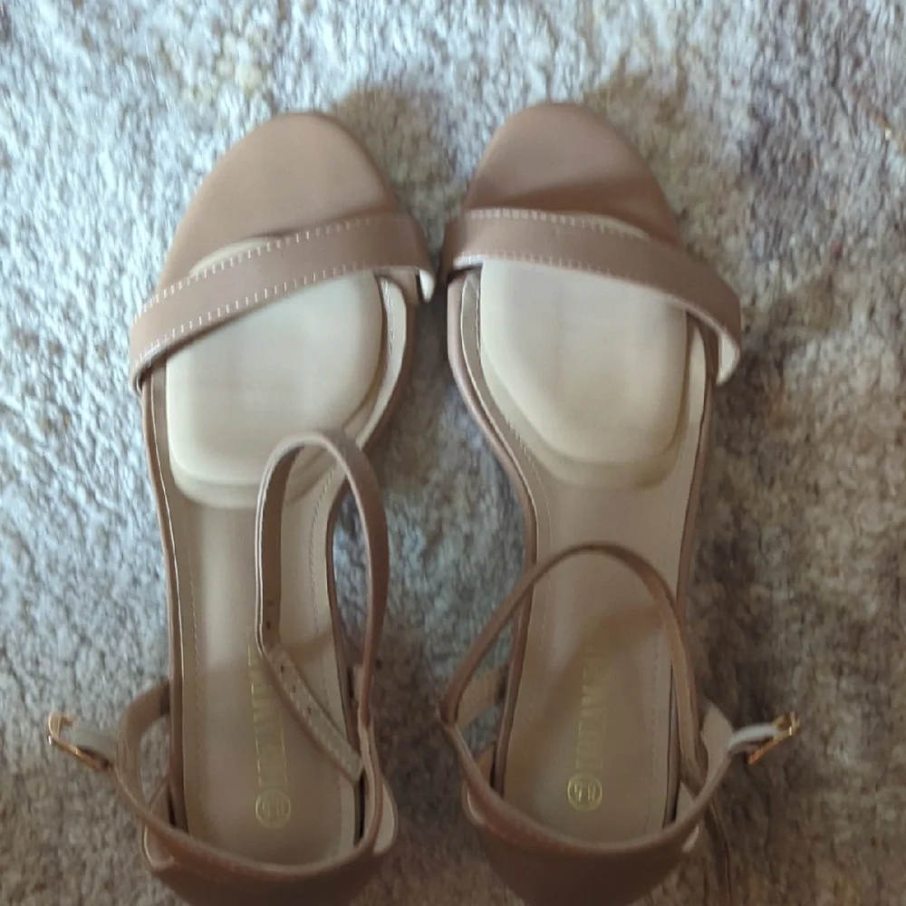 Dream Pairs Beige Strappy Heels